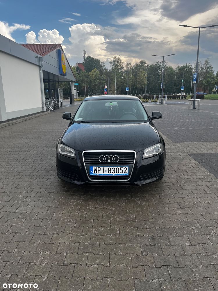 Audi A3 Sportback 1.6 Attraction - 2
