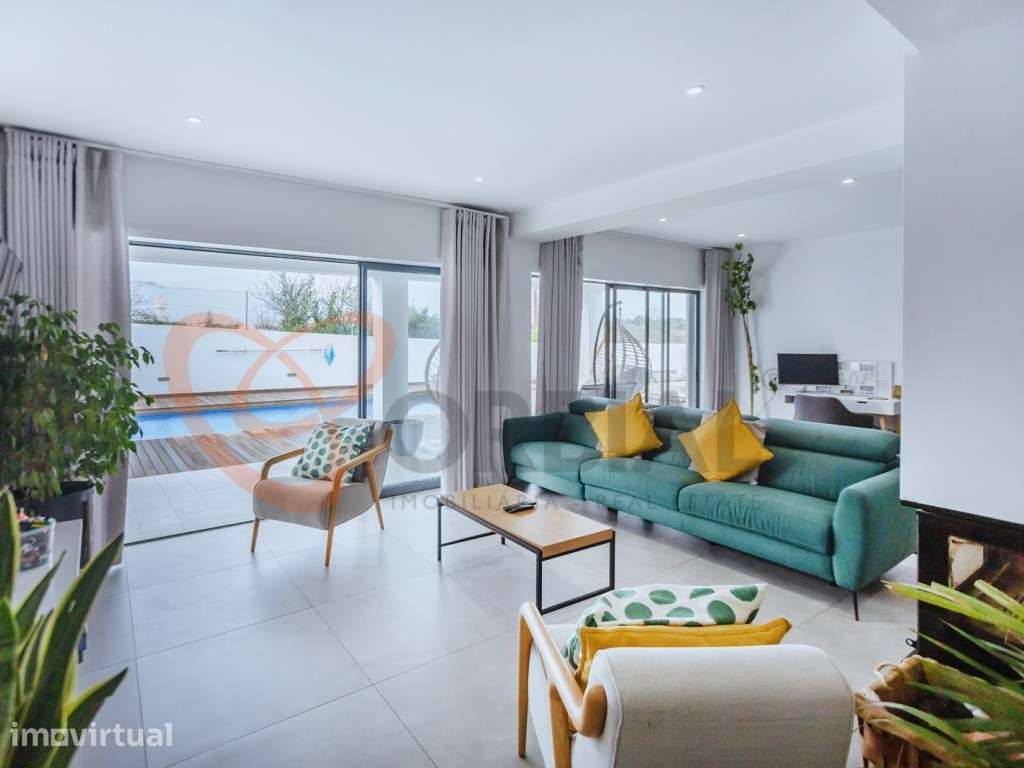 Moradia para venda em Albufeira com 6 quartos e piscina - Grande imagem: 2/60