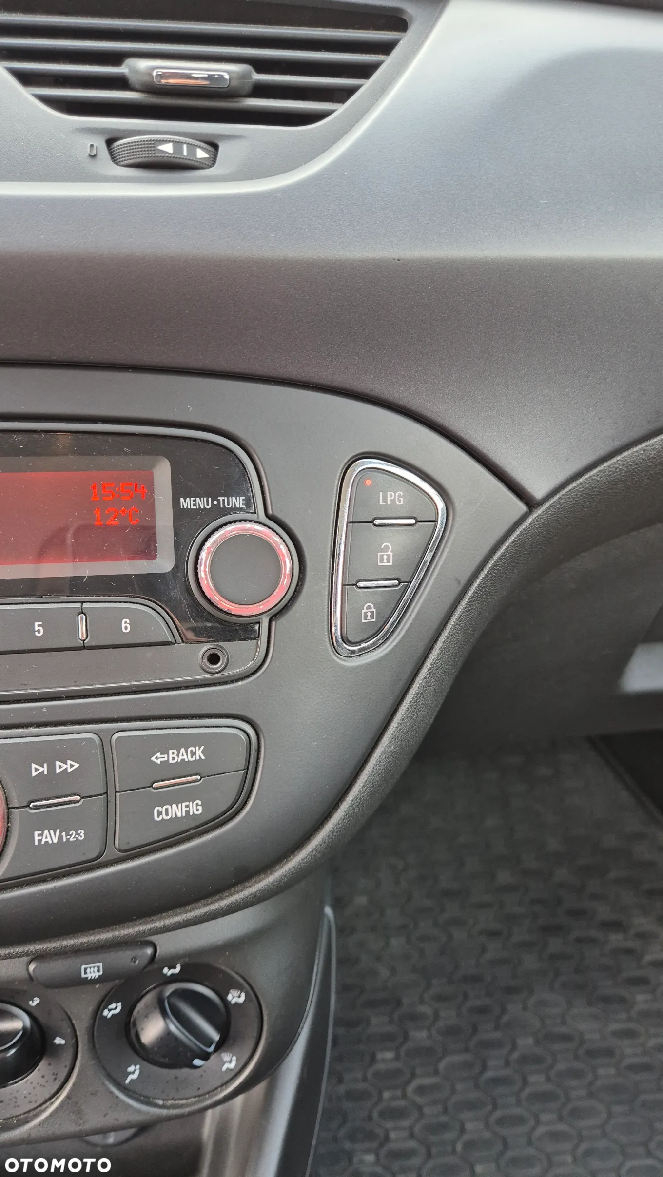 Opel Corsa - 9