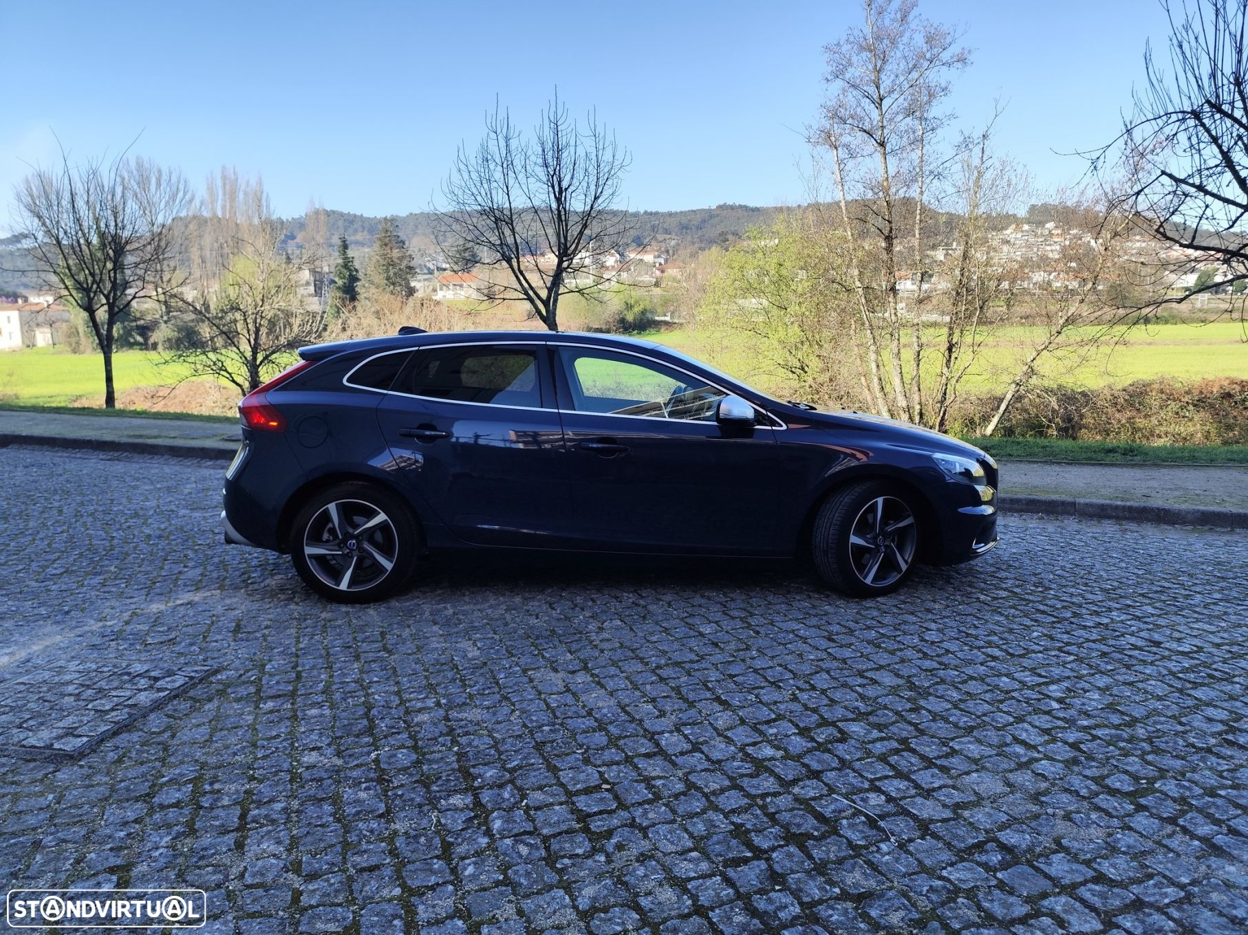 Volvo V40 1.6 D2 R-Design - 26