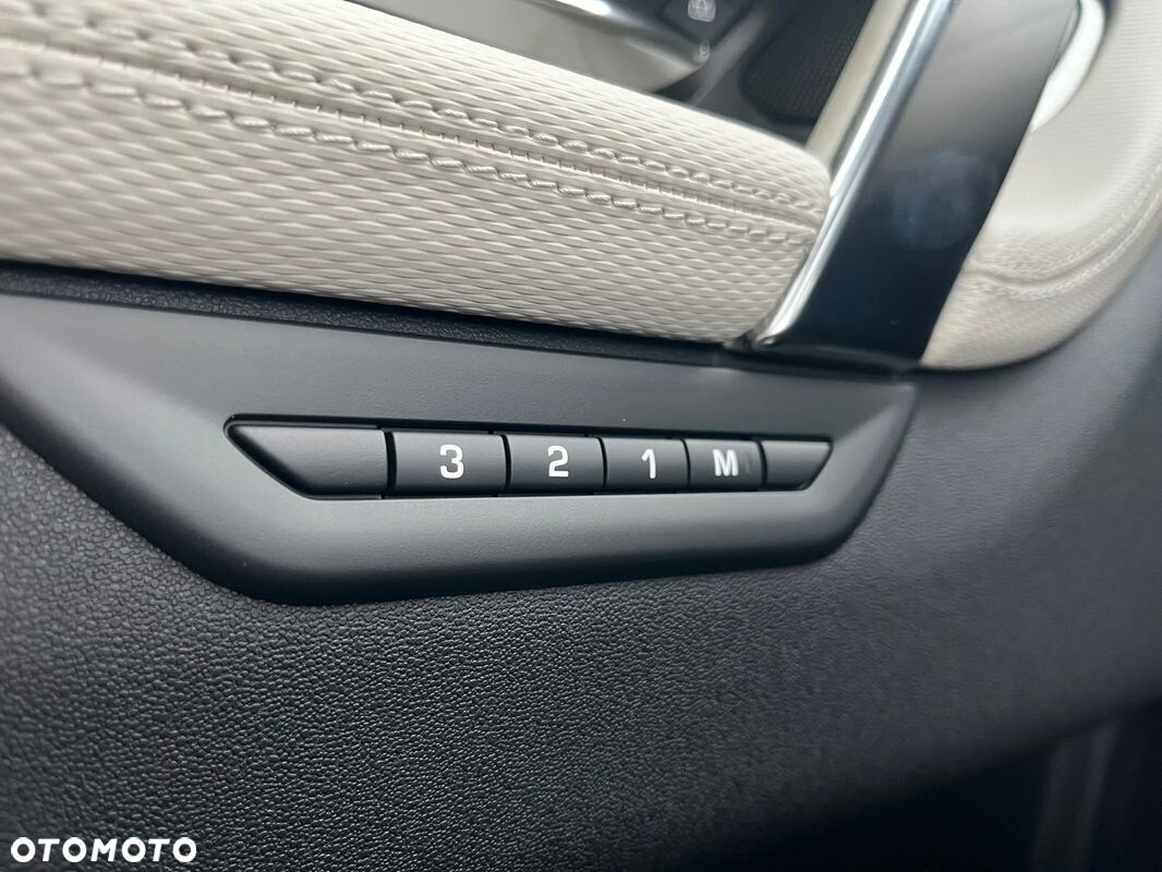 Land Rover Discovery Sport - 14