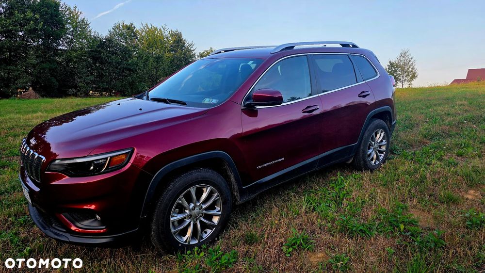 Jeep Cherokee - 4