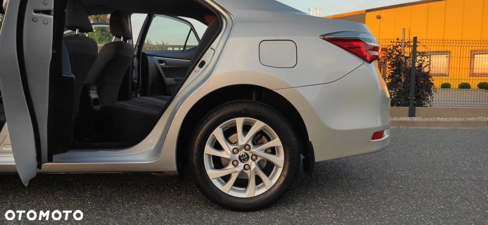 Toyota Corolla 1.6 Comfort - 20