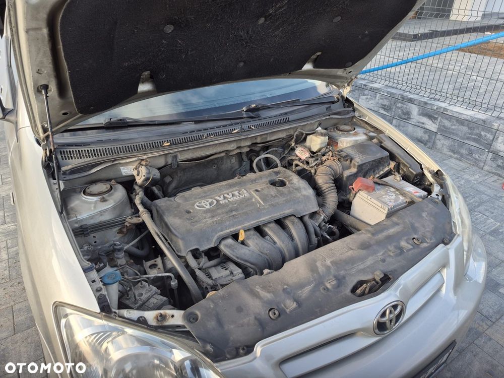 Toyota Corolla 1.6 VVT-i Terra - 15