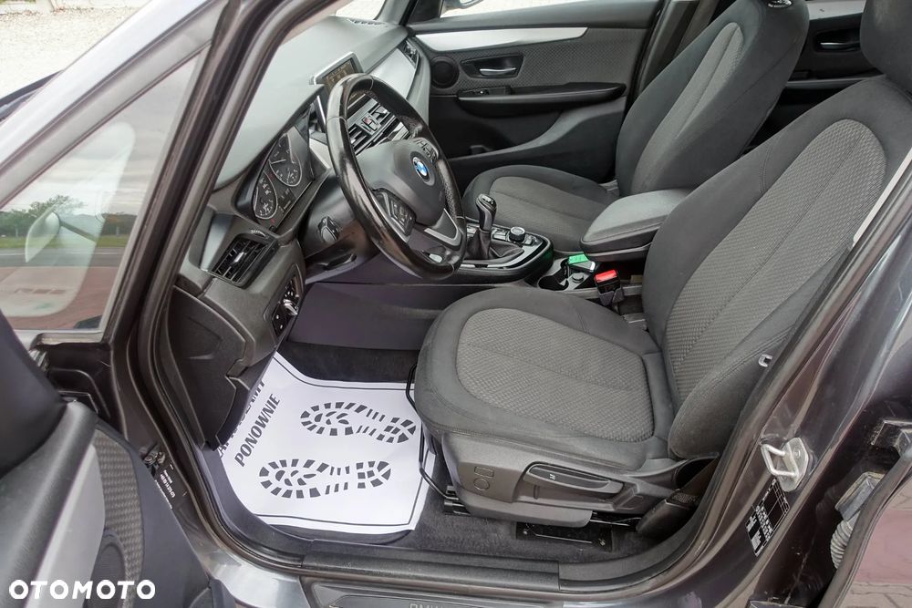 BMW Seria 2 218d Advantage - 13