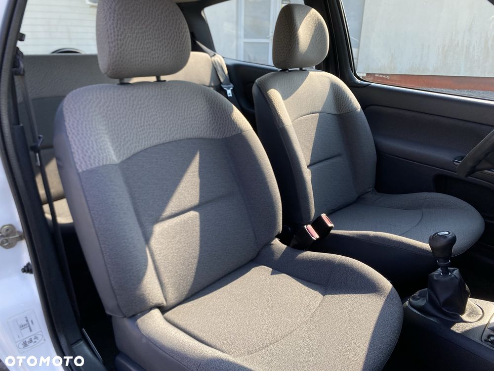 Renault Clio - 7