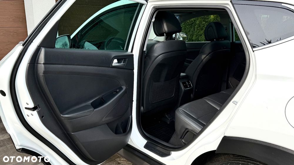 Hyundai Tucson 1.7 CRDI BlueDrive Comfort 2WD - 17