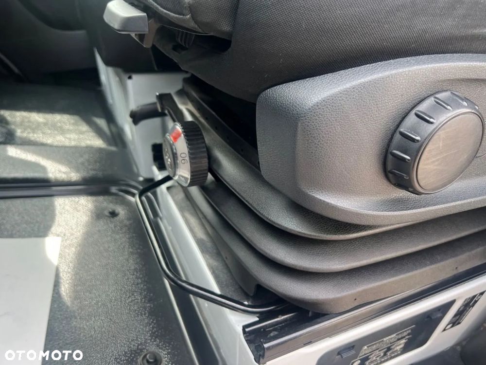 Mercedes-Benz Sprinter - 8