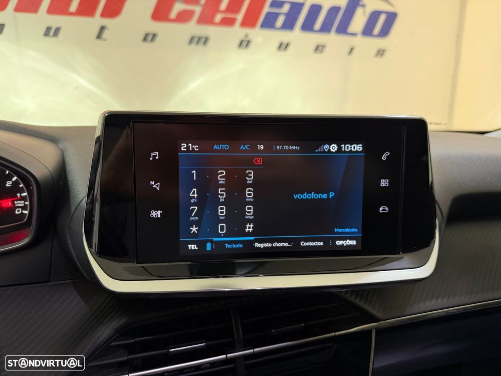 Peugeot 2008 1.2 PureTech Allure Pack - 29