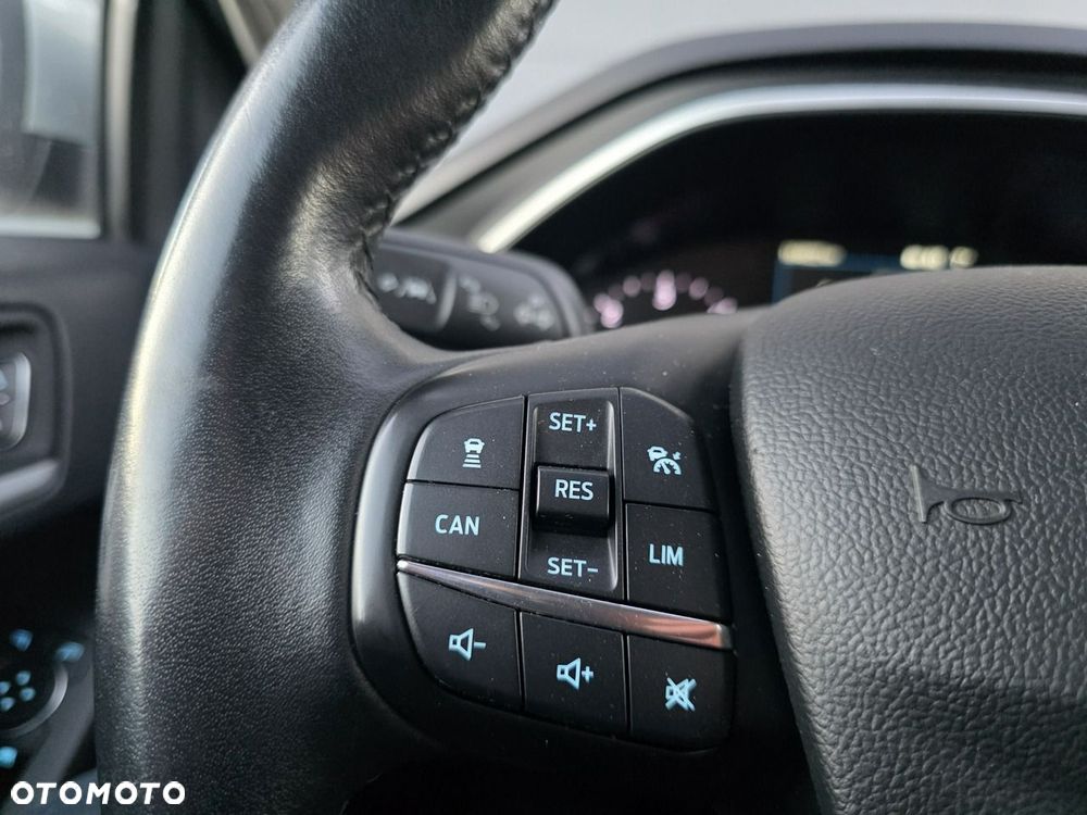 Ford Focus - 25