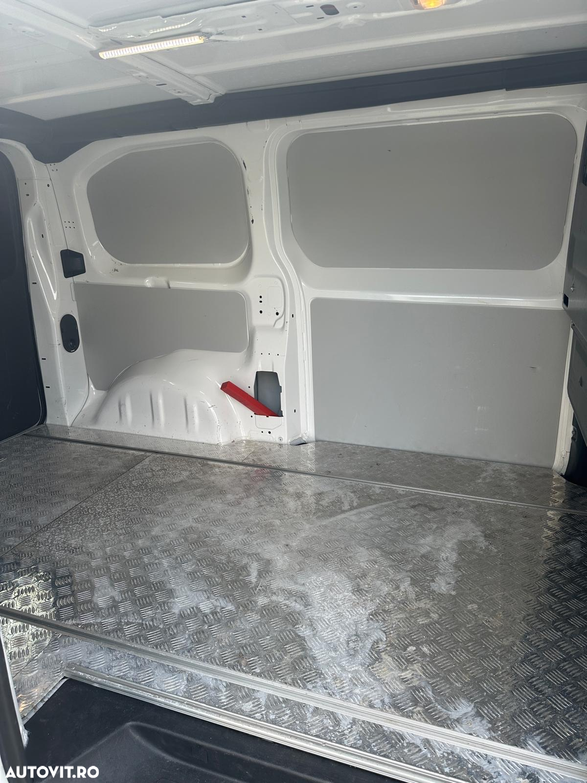 Peugeot Expert  2.0HDI  L2 - 15