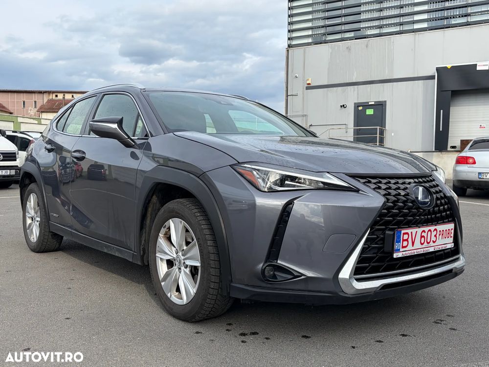 Lexus UX 250h Business Edition - 27
