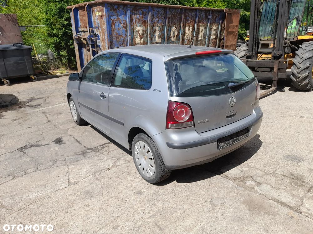 VW polo 9 N klapa tylna zderzak lampy - 1