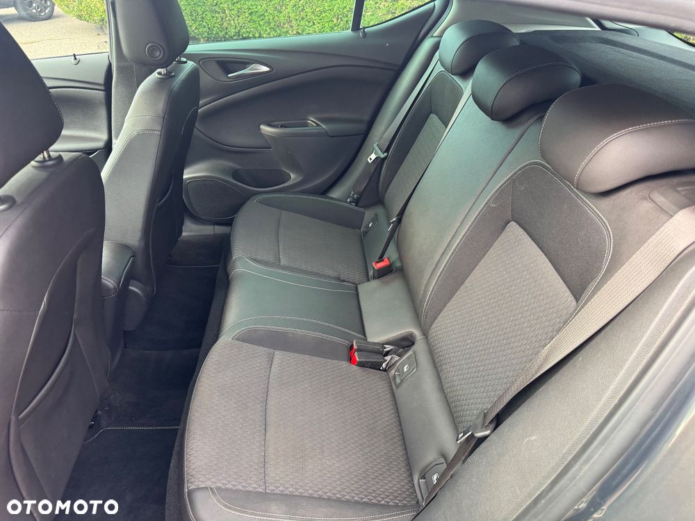 Opel Astra 1.6 D Start/Stop Innovation - 22