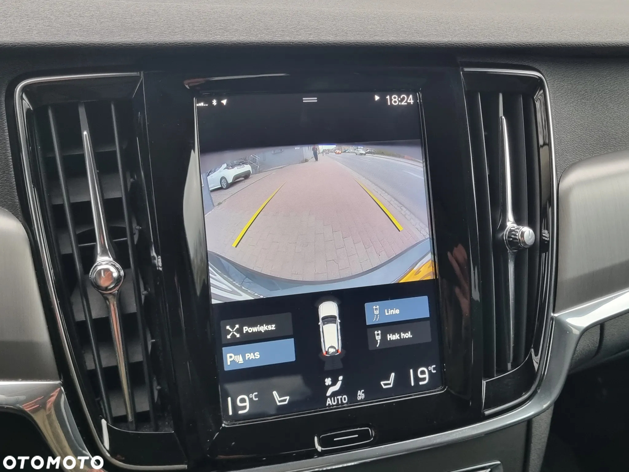 Volvo V90 D4 Geartronic Momentum Pro - 31