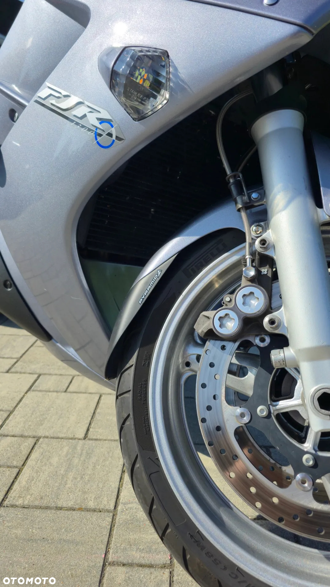 Yamaha FJR - 11