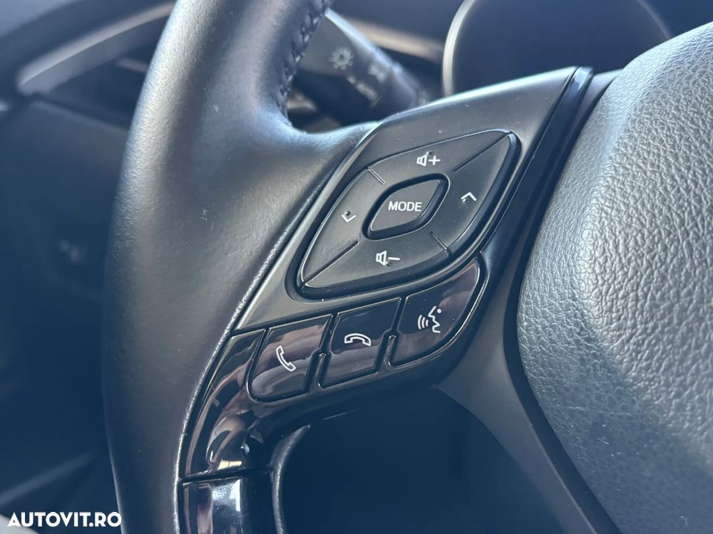 Toyota C-HR 1.8 HSD 4x2 CVT C-enter - 28