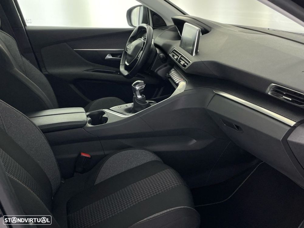 Peugeot 3008 1.2 PureTech Active Pack - 23