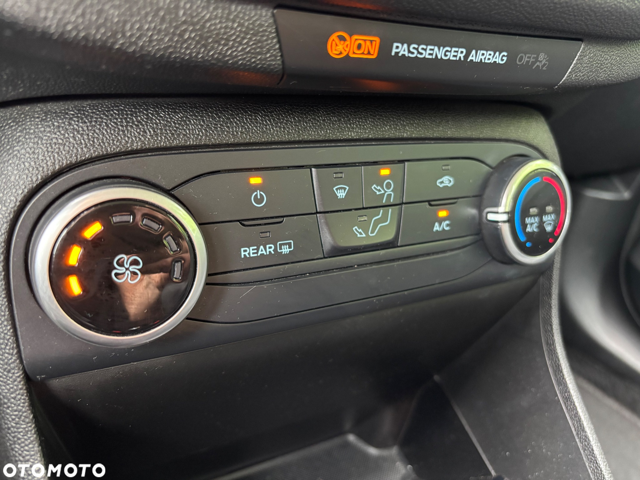 Ford Fiesta 1.1 S&S TREND - 16