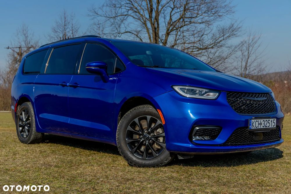 Chrysler Pacifica - 29