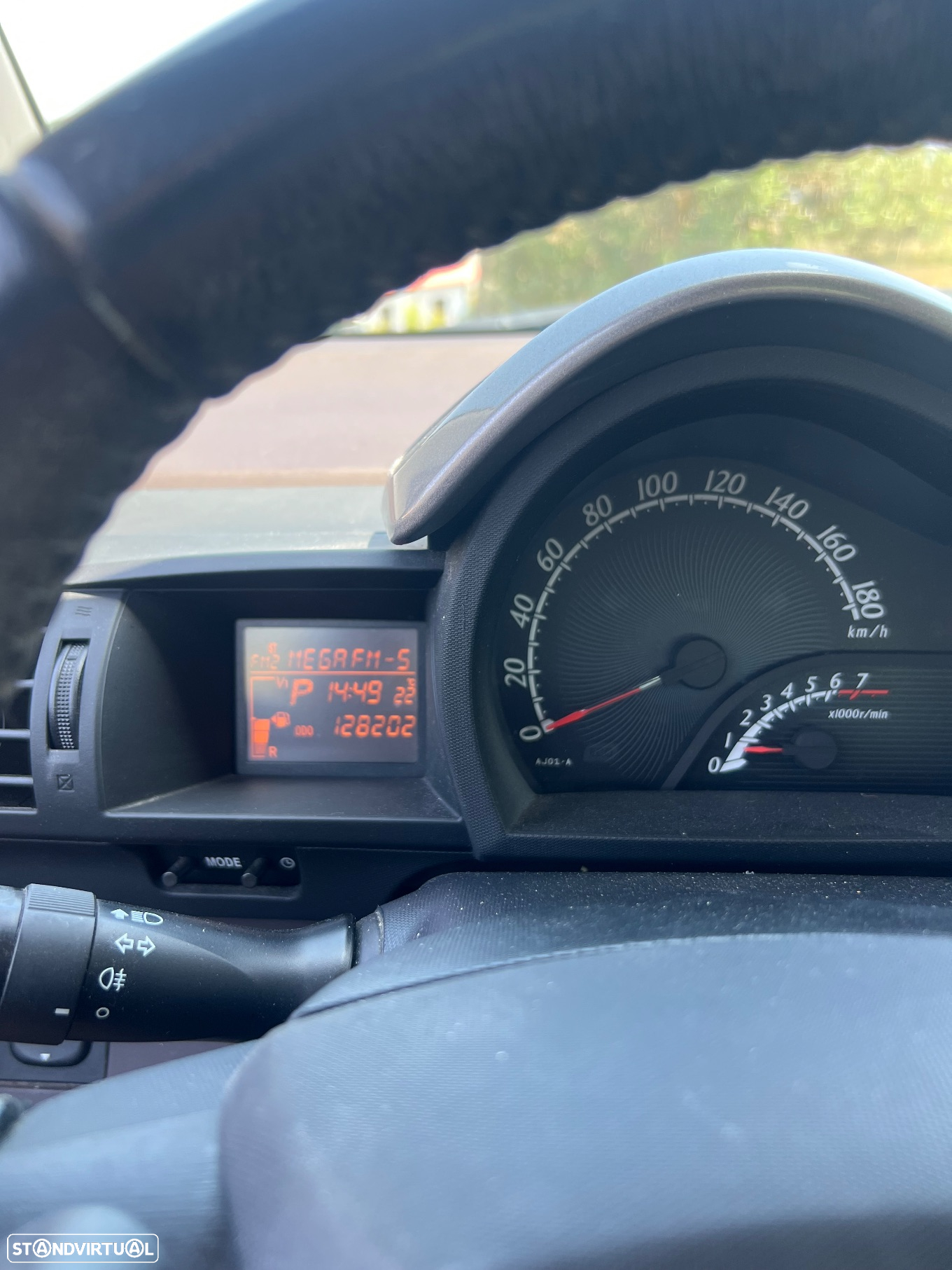 Toyota iQ 1.0 VVT-i 2 MultiDrive - 10