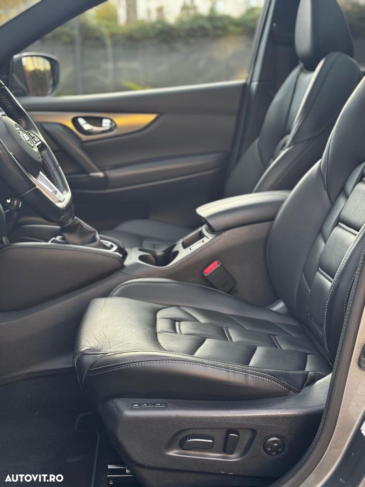 Nissan Qashqai 1.6 DCI Xtronic TEKNA+ - 6
