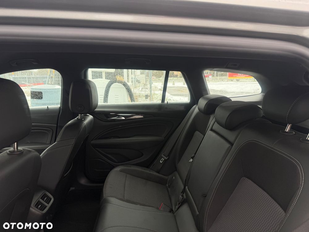 Opel Insignia 2.0 BiTurbo 4x4 Innovation - 8