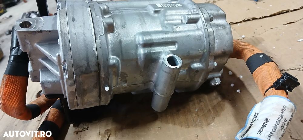 Compresor de clima Renault Captur  Arkana Hybrid 1.6 E-Tech 2022 cod 926000464R - 8