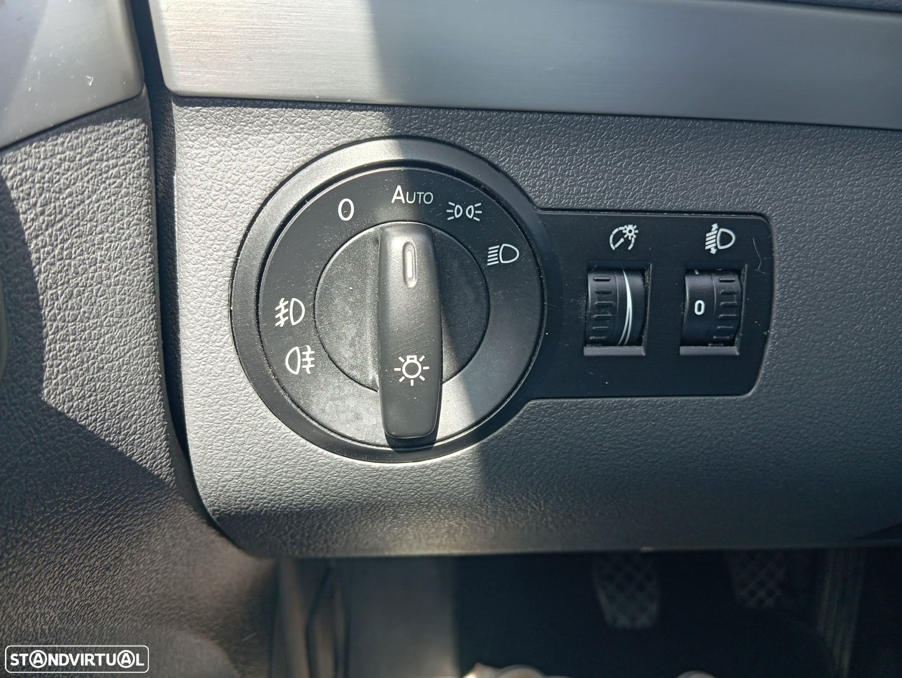 VW Touran 1.9 TDi Highline 7L - 10