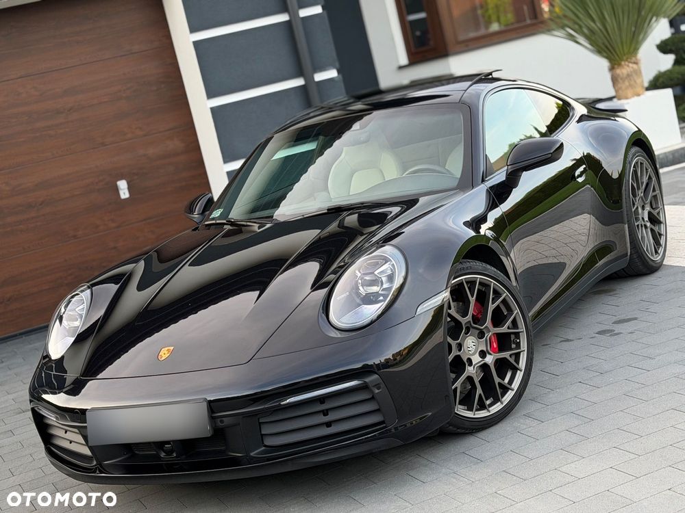 Porsche 911 Carrera 4S - 34