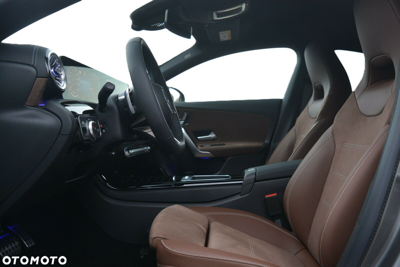 Mercedes-Benz CLA 200 AMG Line 7G-DCT - 7