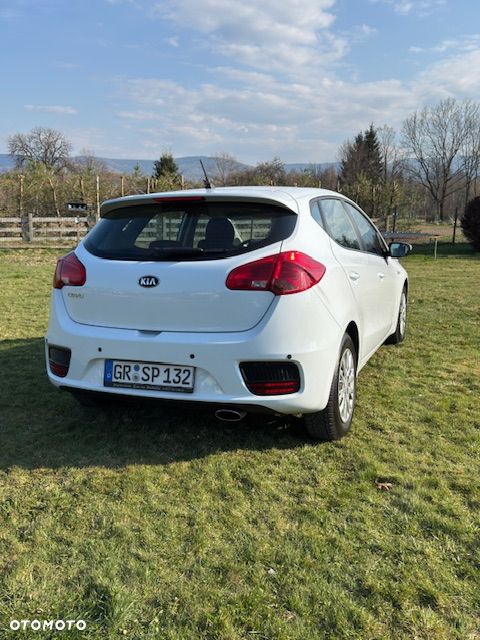 Kia Ceed - 6