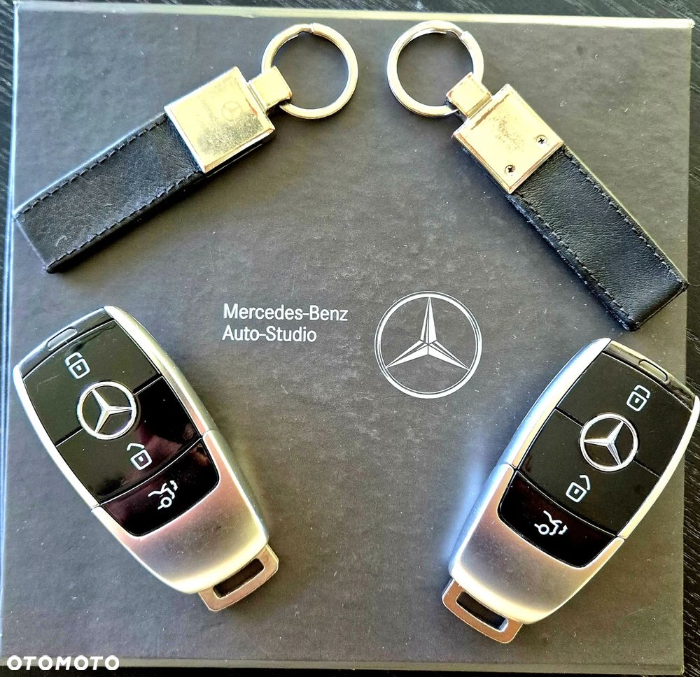 Mercedes-Benz Klasa E 200 d 9G-TRONIC - 28
