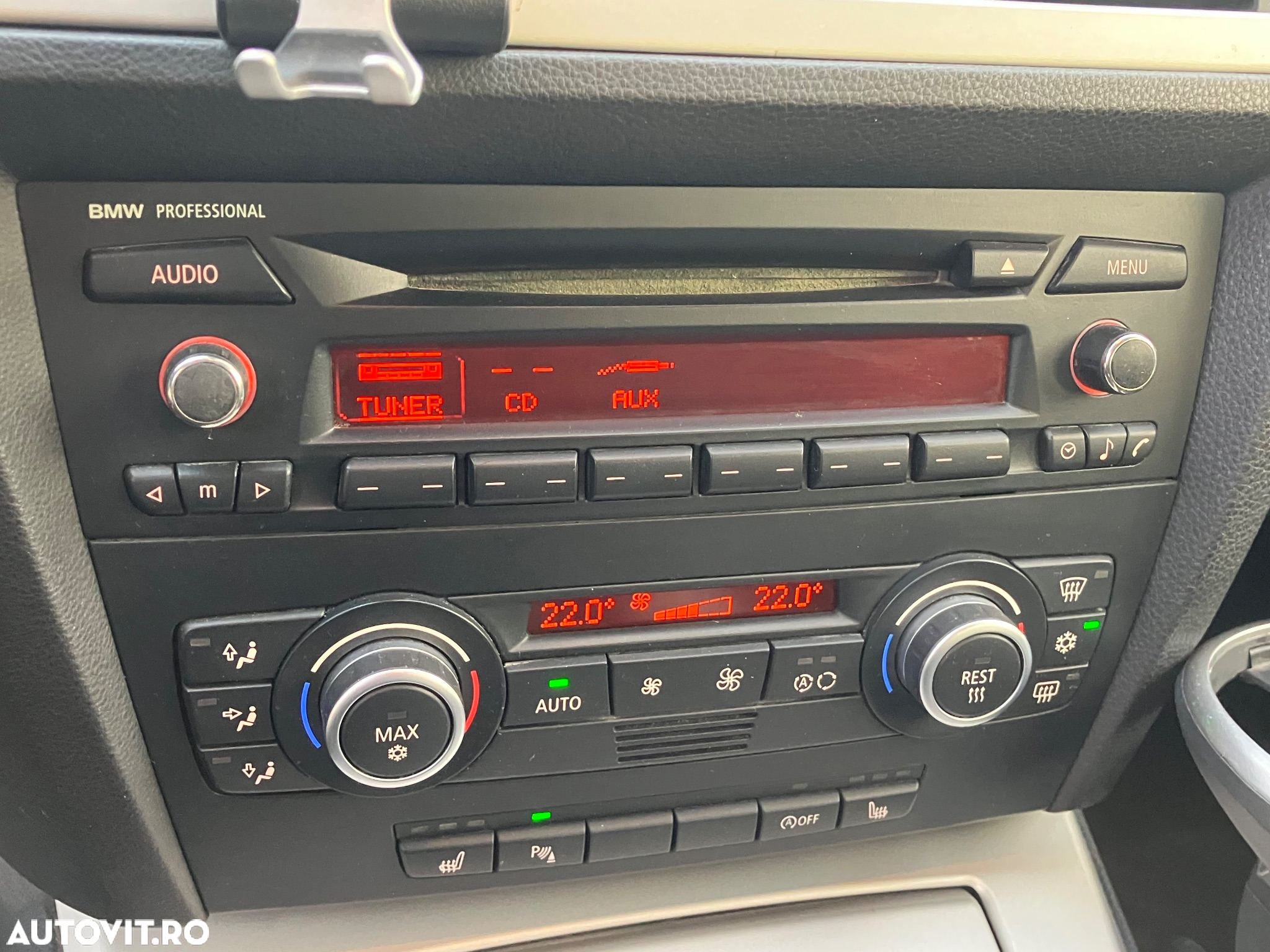 BMW Seria 3 318d - 22