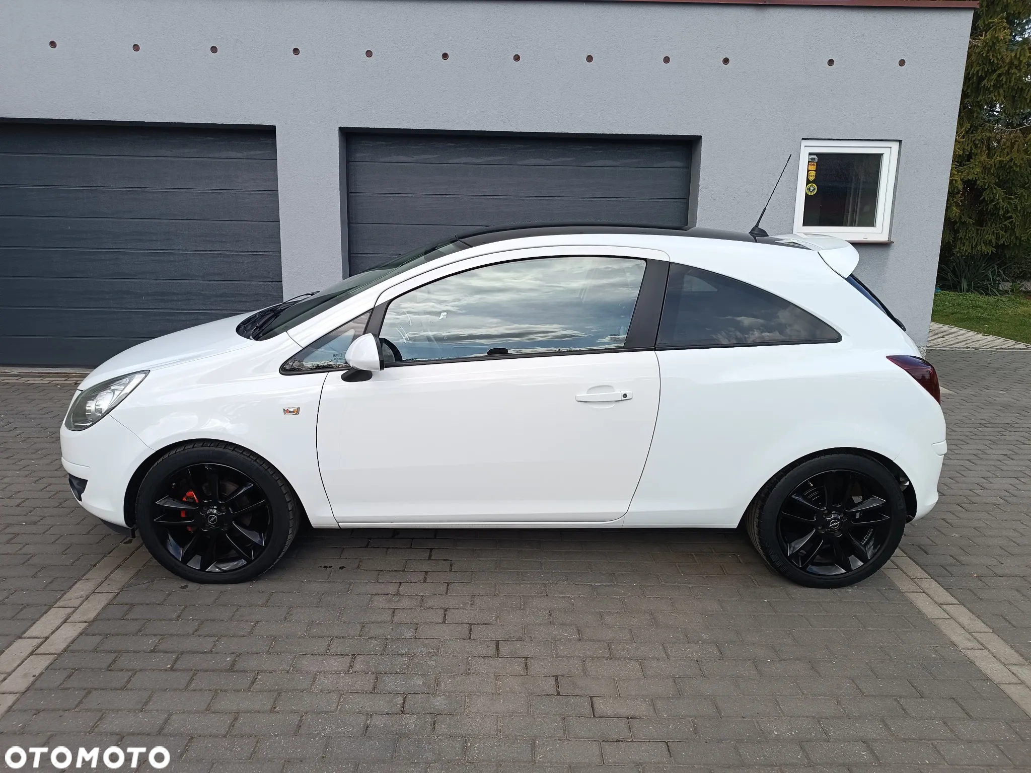 Opel Corsa 1.4 16V Color Edition - 2
