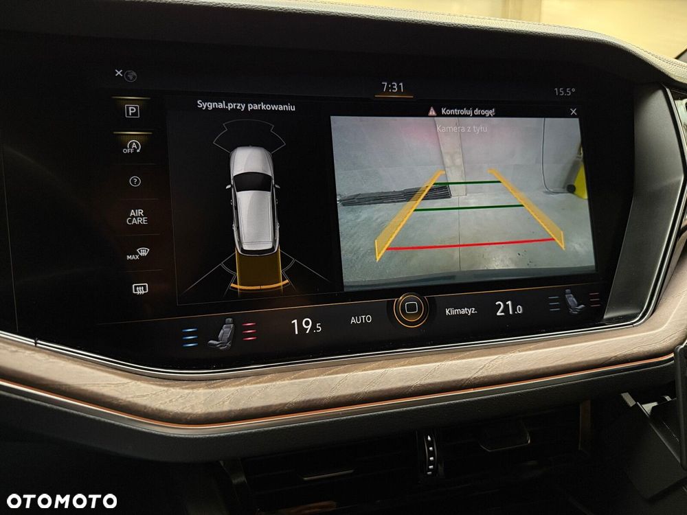 Volkswagen Touareg - 34