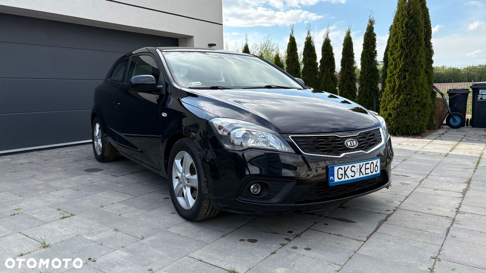 Kia Ceed 1.6 CRDi ISG Vision - 2