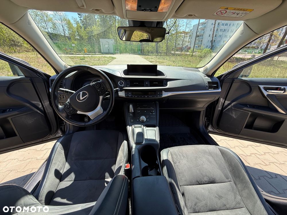 Lexus CT 200h Prestige - 15