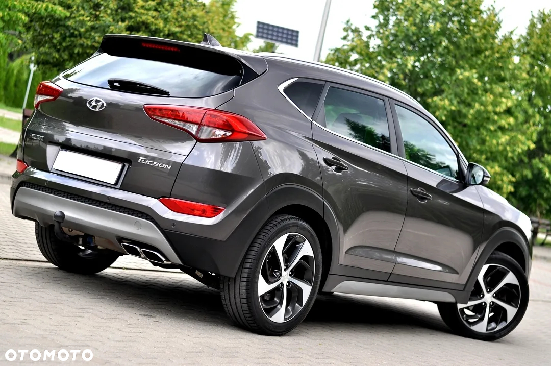Hyundai Tucson 2.0 CRDI BlueDrive Style 2WD - 14