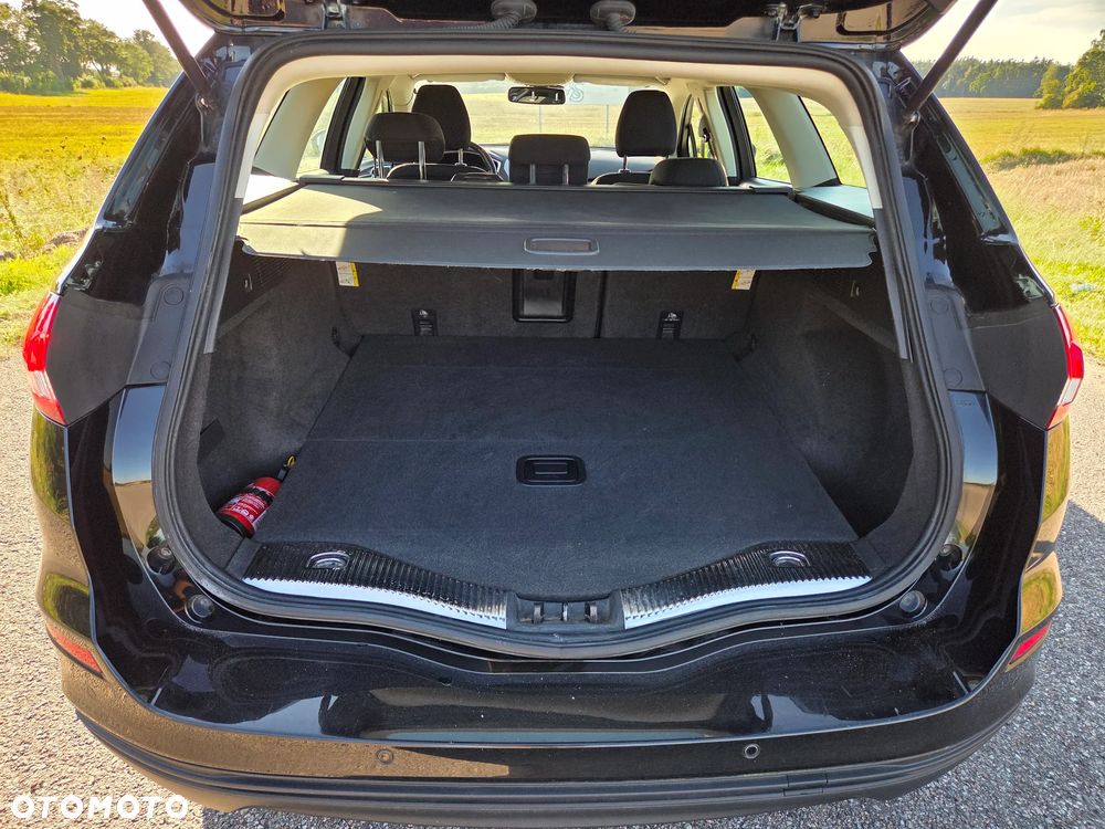 Ford Mondeo 2.0 TDCi Trend PowerShift - 11