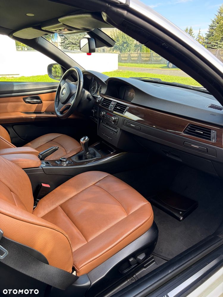 BMW Seria 3 320i Edition Exclusive - 21
