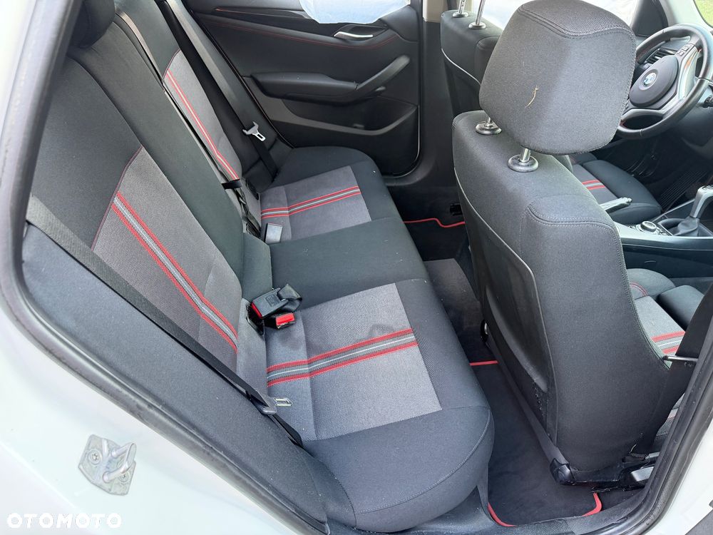 BMW X1 xDrive18d xLine - 30