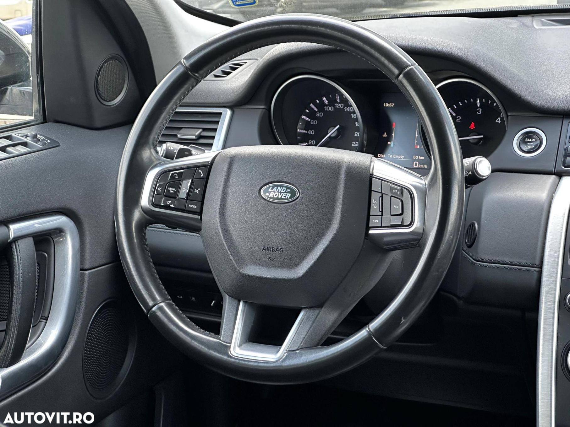 Land Rover Discovery Sport - 10