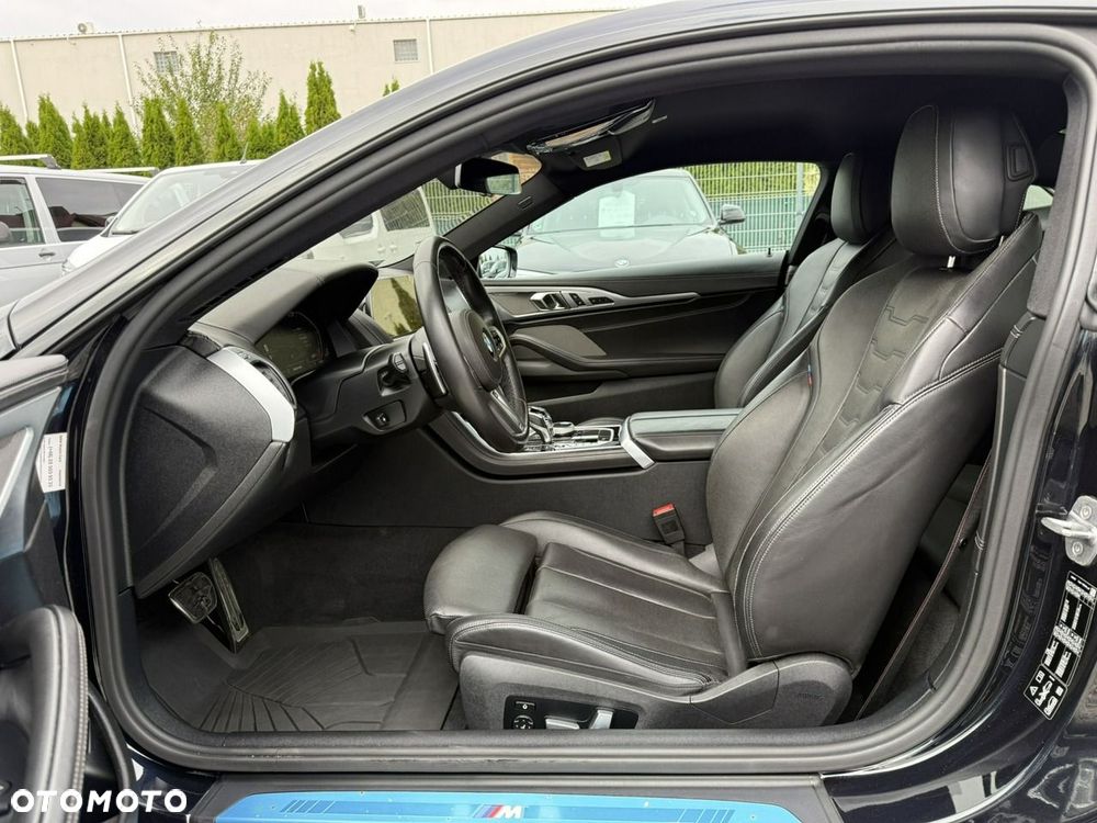 BMW Seria 8 840i xDrive - 19