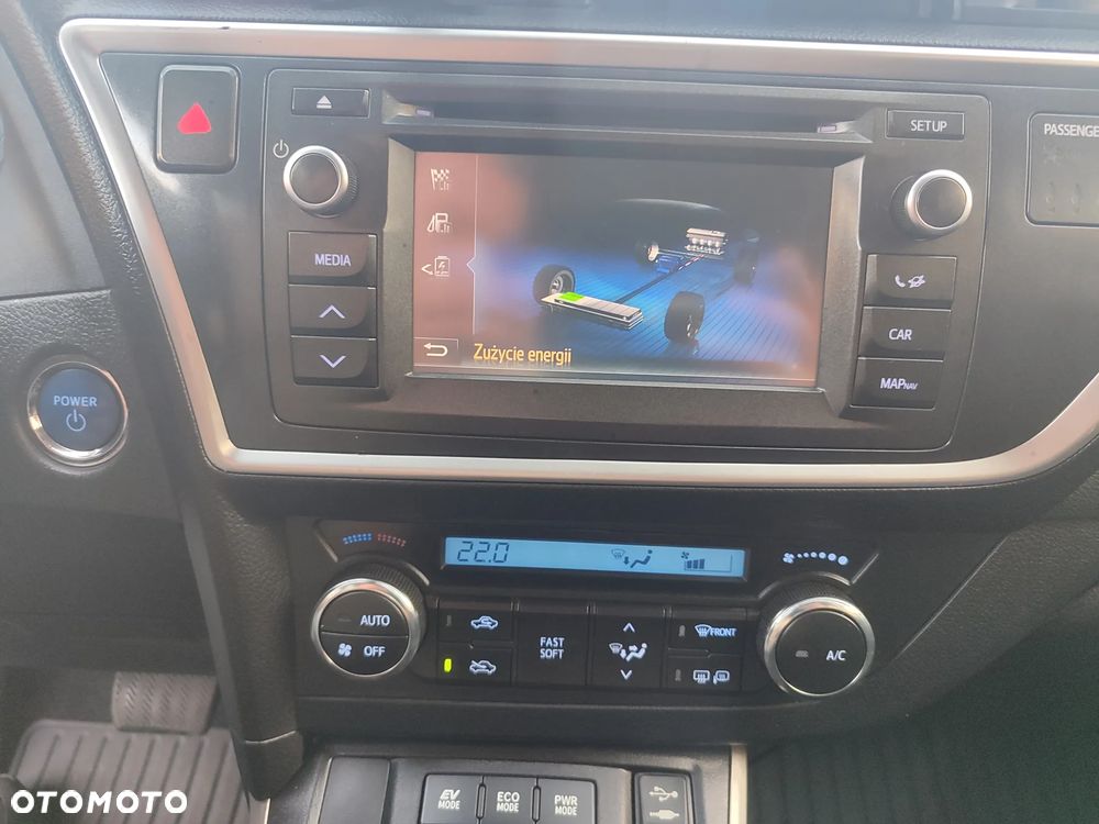 Toyota Auris 1.8 HSD Luna - 16