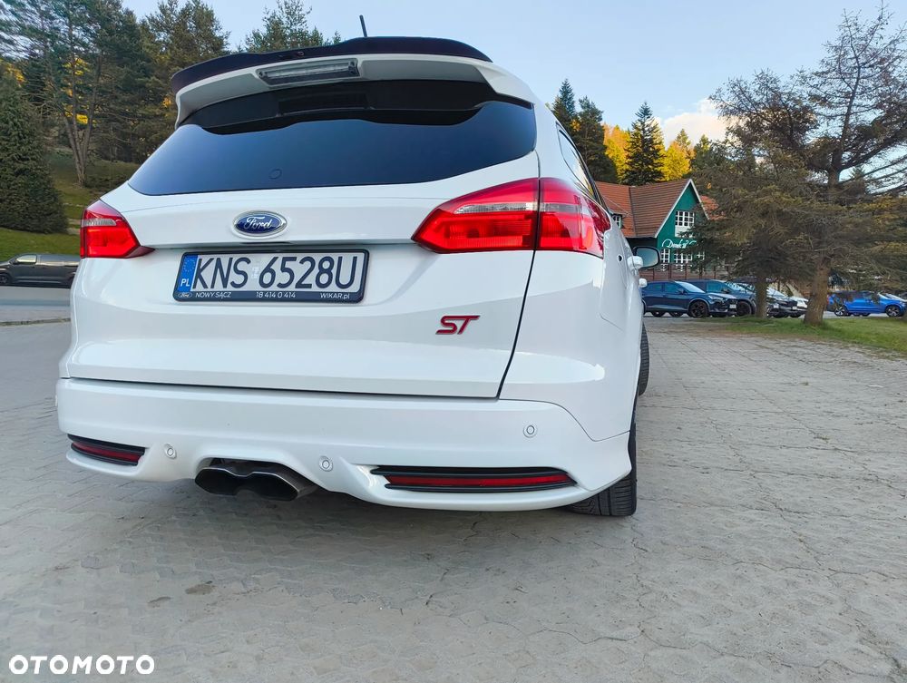 Ford Focus 2.0 EcoBoost ST - 2