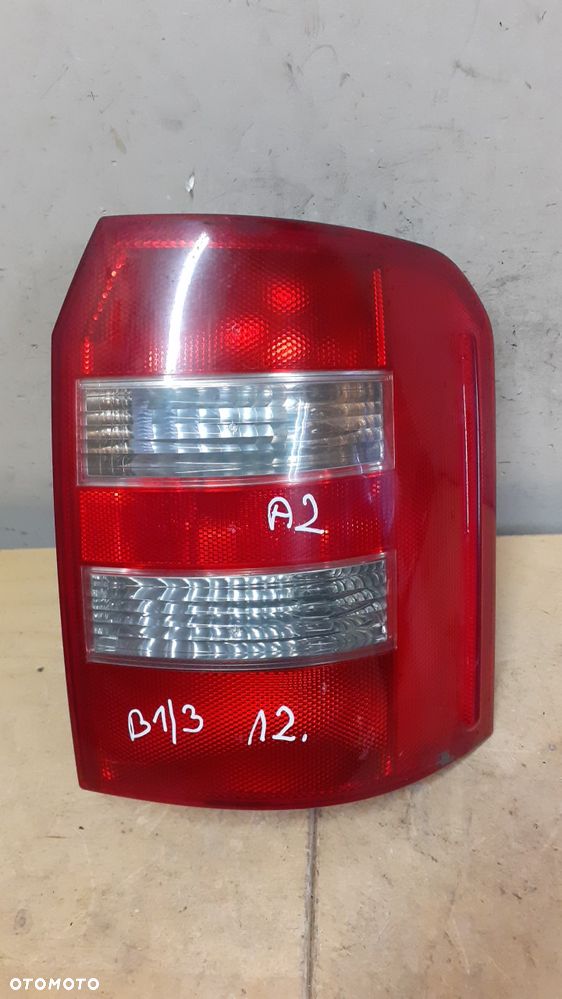 X. LAMPA TYŁ TYLNA PRAWA AUDI A2 - 1