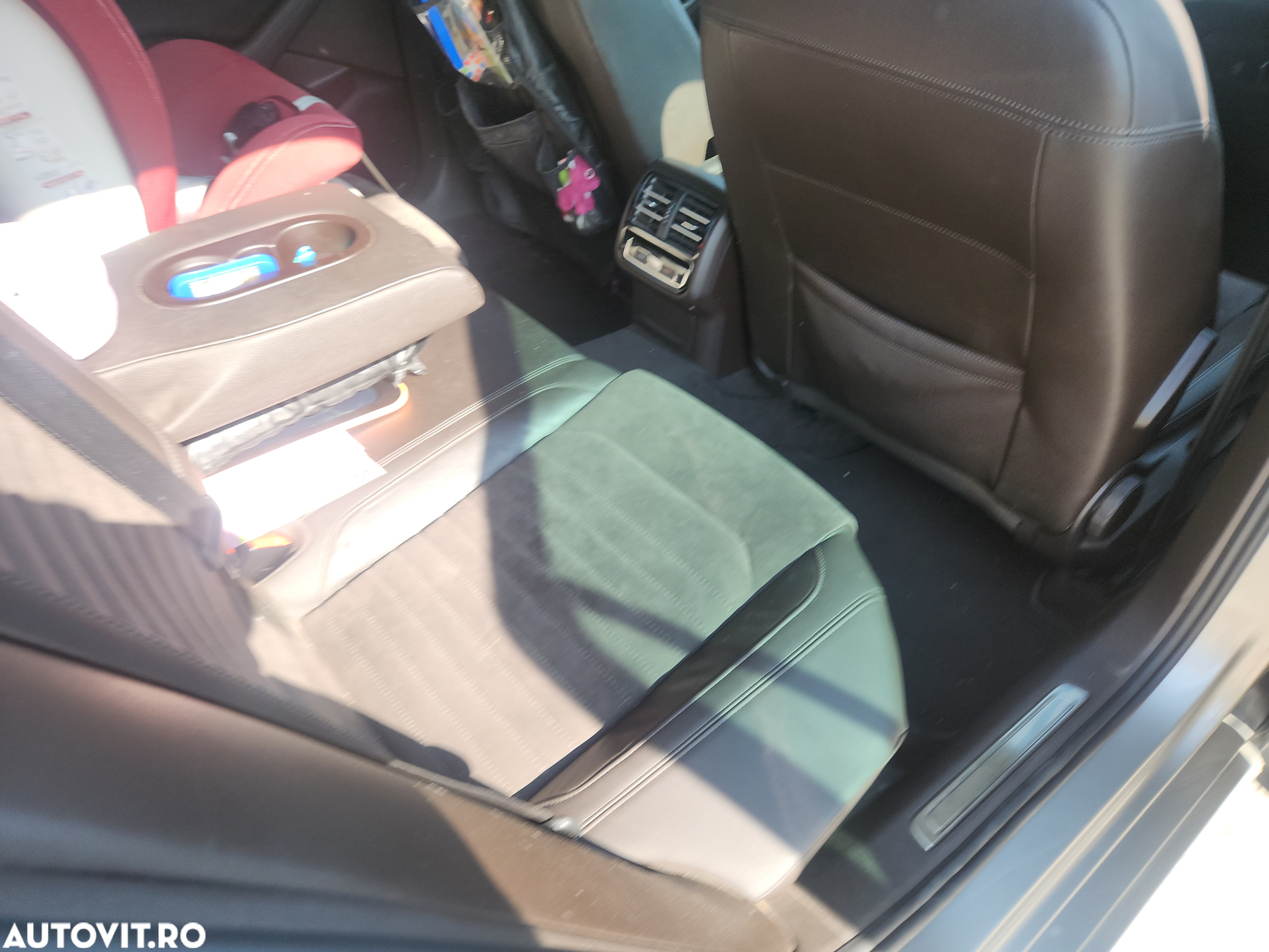 Volkswagen Passat Variant 2.0 TDI DSG Comfortline - 10