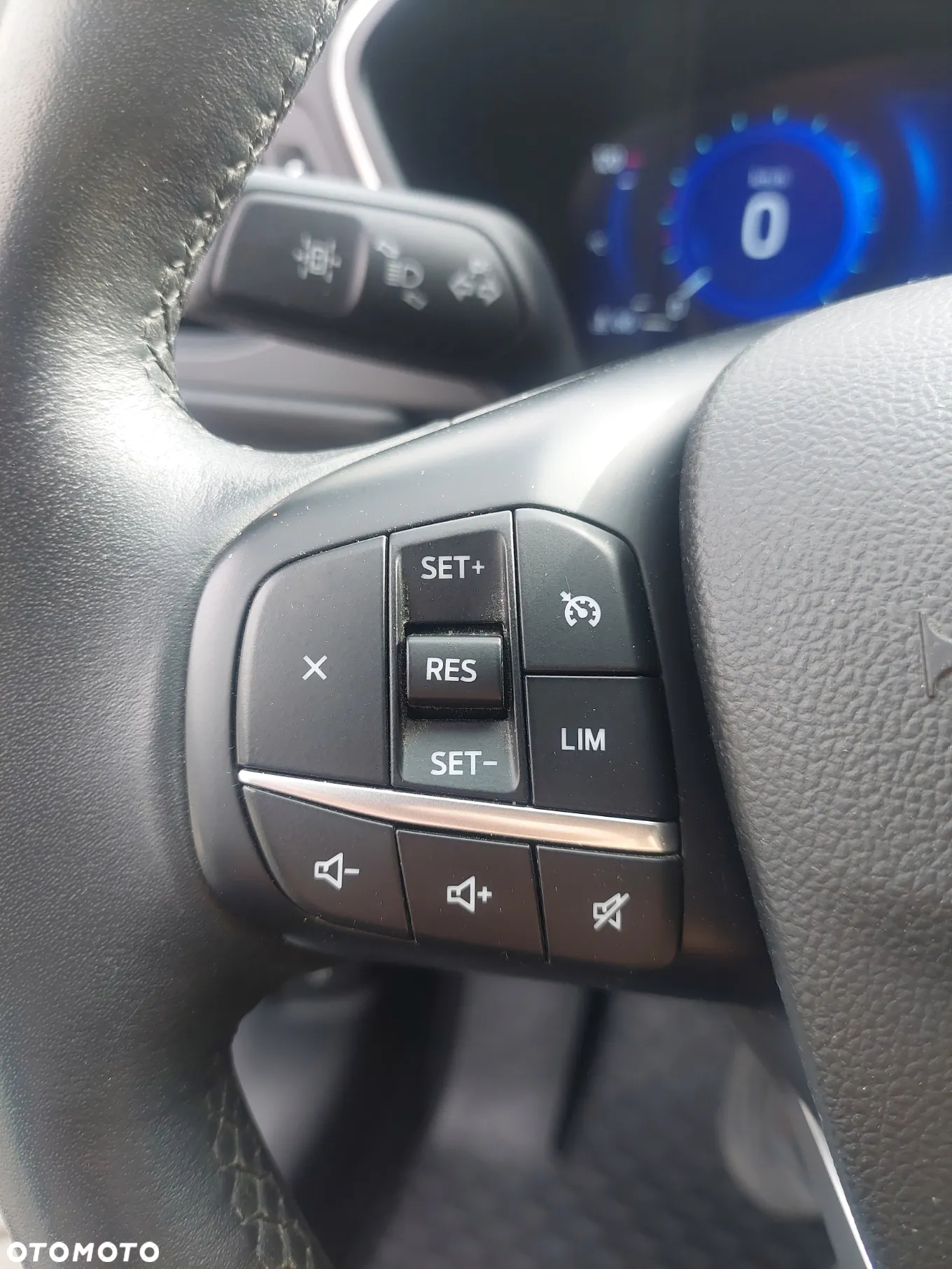 Ford Kuga - 19