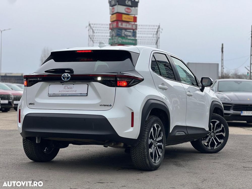 Toyota Yaris Cross 1.5 VVT-i HSD 4x2 Dynamic - 8